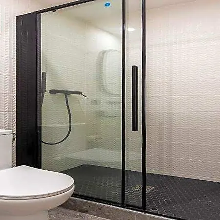 Hotel In For 2 People 2*