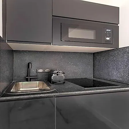 Hotel In For 2 People Paris